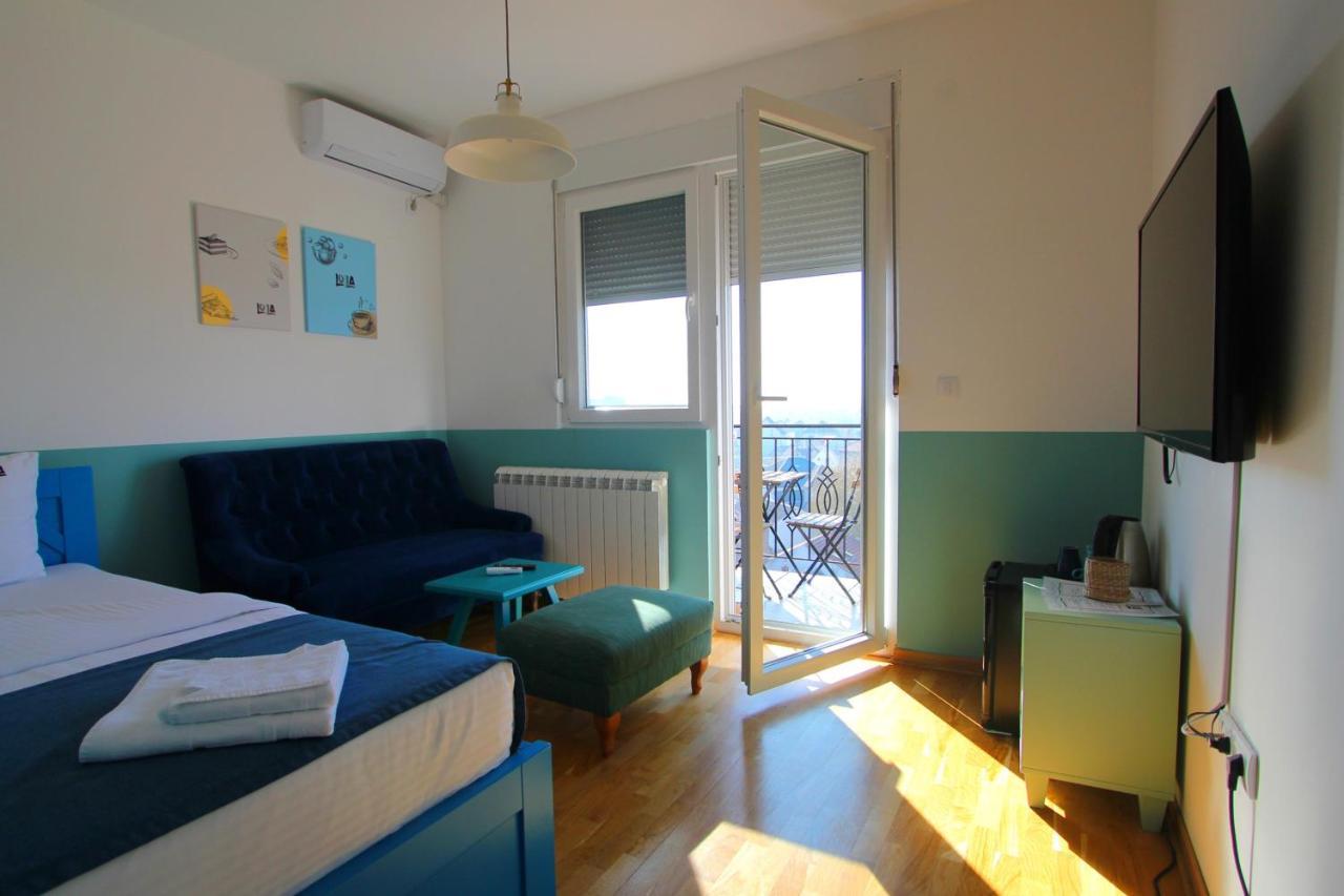 Lola Almost Apartment Belgrade